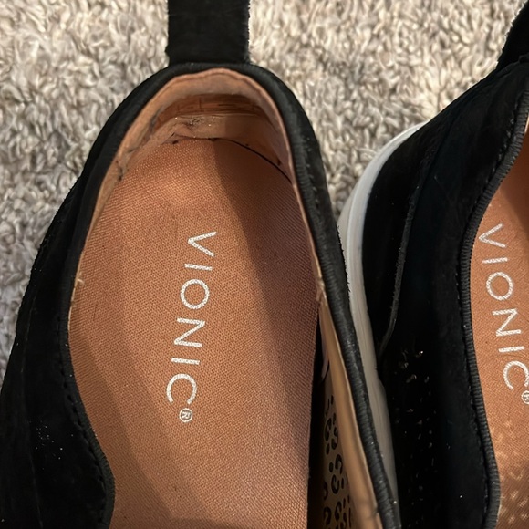 Vionic Black Slip-On Sneakers Kimmie Perf - women’s ladies wide 8.5 - Picture 9 of 12